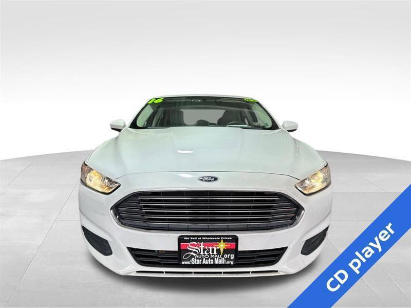 Used 2016 Ford Fusion S image 2