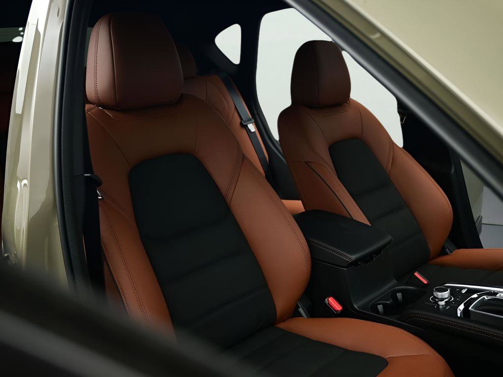 New 2025 MAZDA CX-5 Carbon Edition AWD/4WD image 34