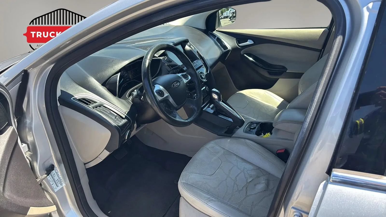 Used 2013 Ford Focus Electric Hatchback FWD image 9