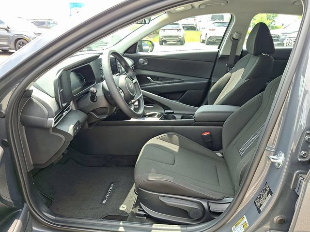 Certified 2026 Hyundai Elantra Hybrid FWD image 13
