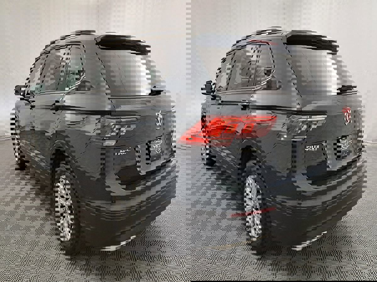 Used 2019 Volkswagen Tiguan S w/ 3rd Row Seat Package image 4