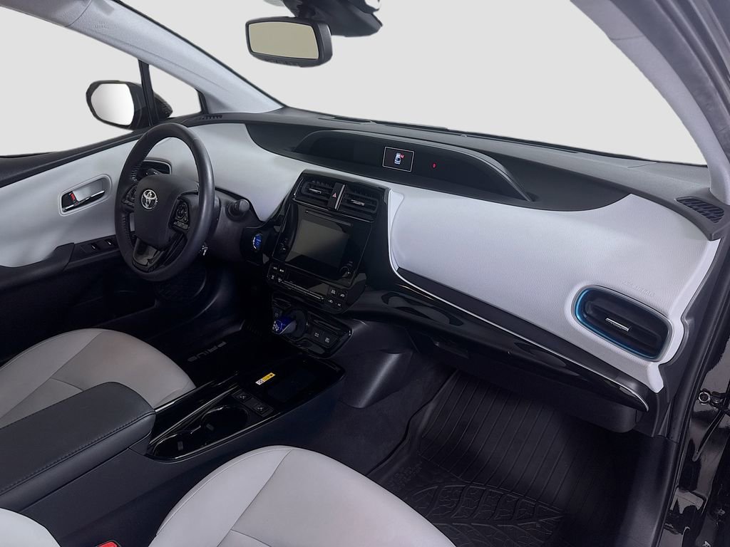 Used 2019 Toyota Prius XLE image 21