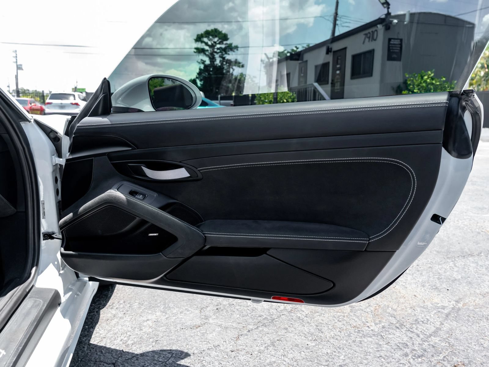 Used 2022 Porsche 718 Cayman GT4 RWD image 48