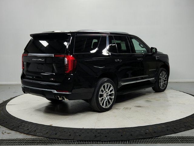 Used 2025 GMC Yukon Denali AWD/4WD image 8