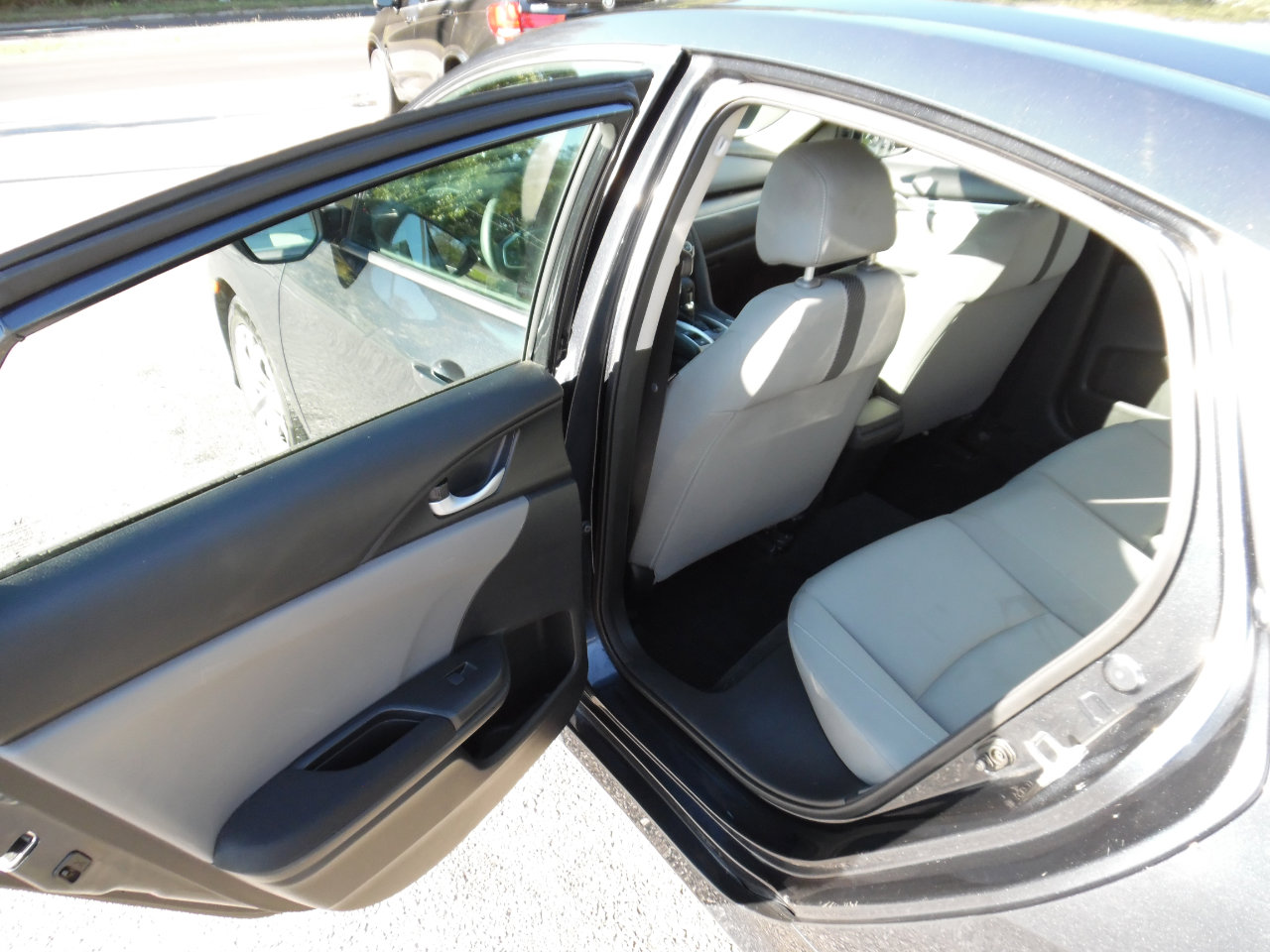 Used 2018 Honda Civic LX image 17