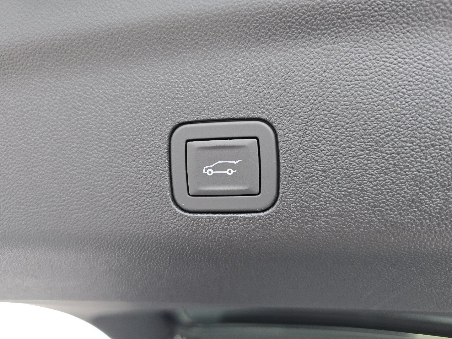 New 2026 GMC Yukon Denali Ultimate AWD/4WD image 28