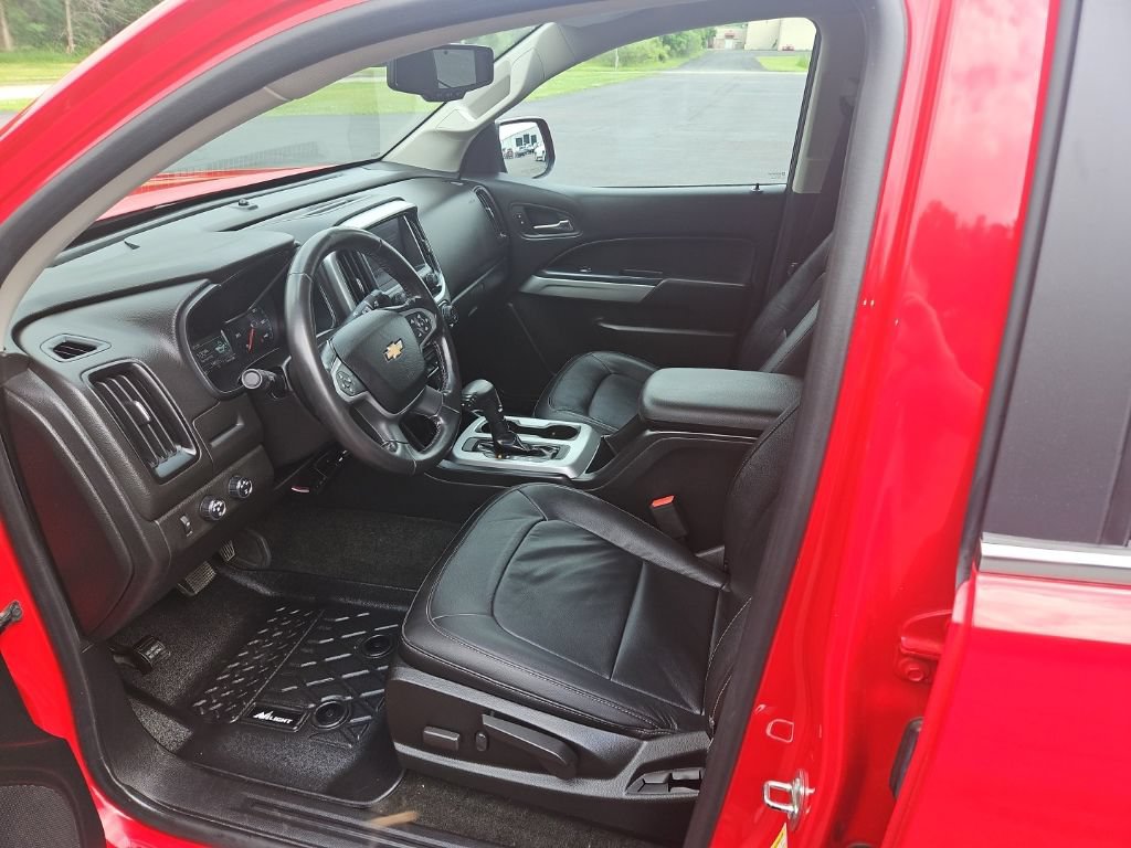 Used 2016 Chevrolet Colorado LT w/ Luxury Package, Chrome AWD/4WD image 16