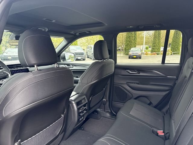 New 2026 Jeep Grand Cherokee Laredo X AWD/4WD image 17