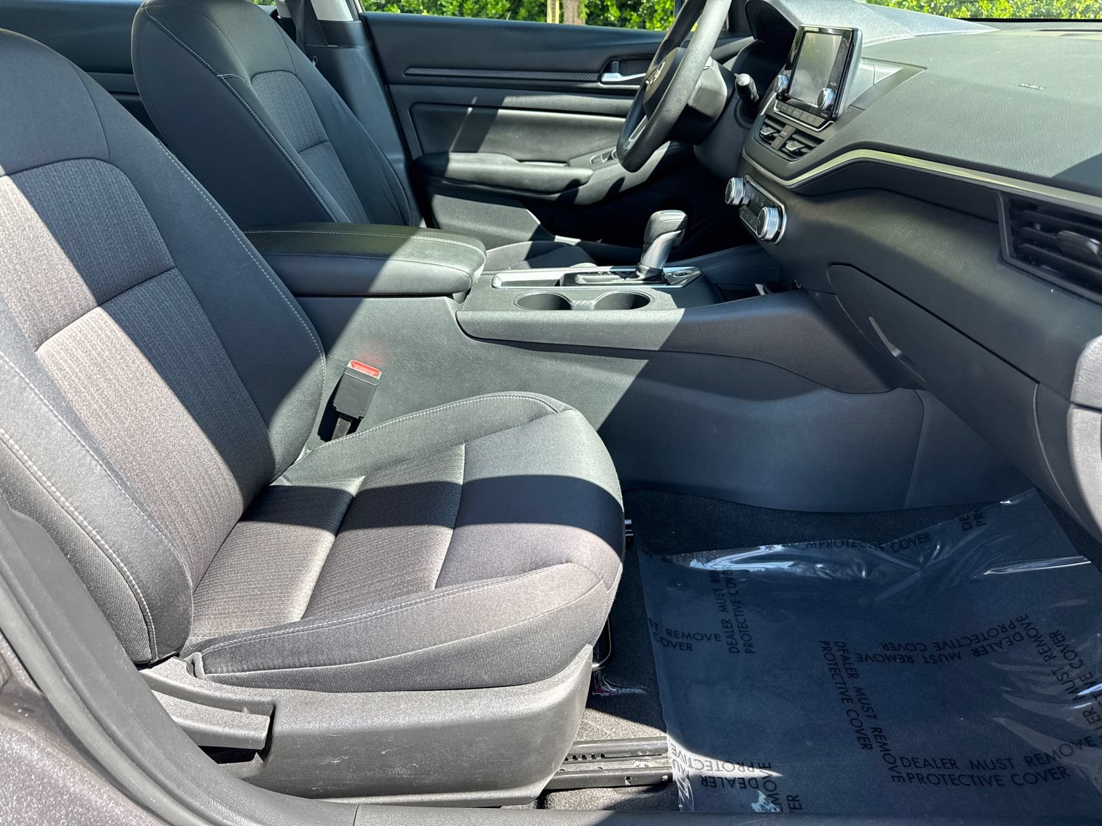 Used 2022 Nissan Altima 2.5 S FWD image 13