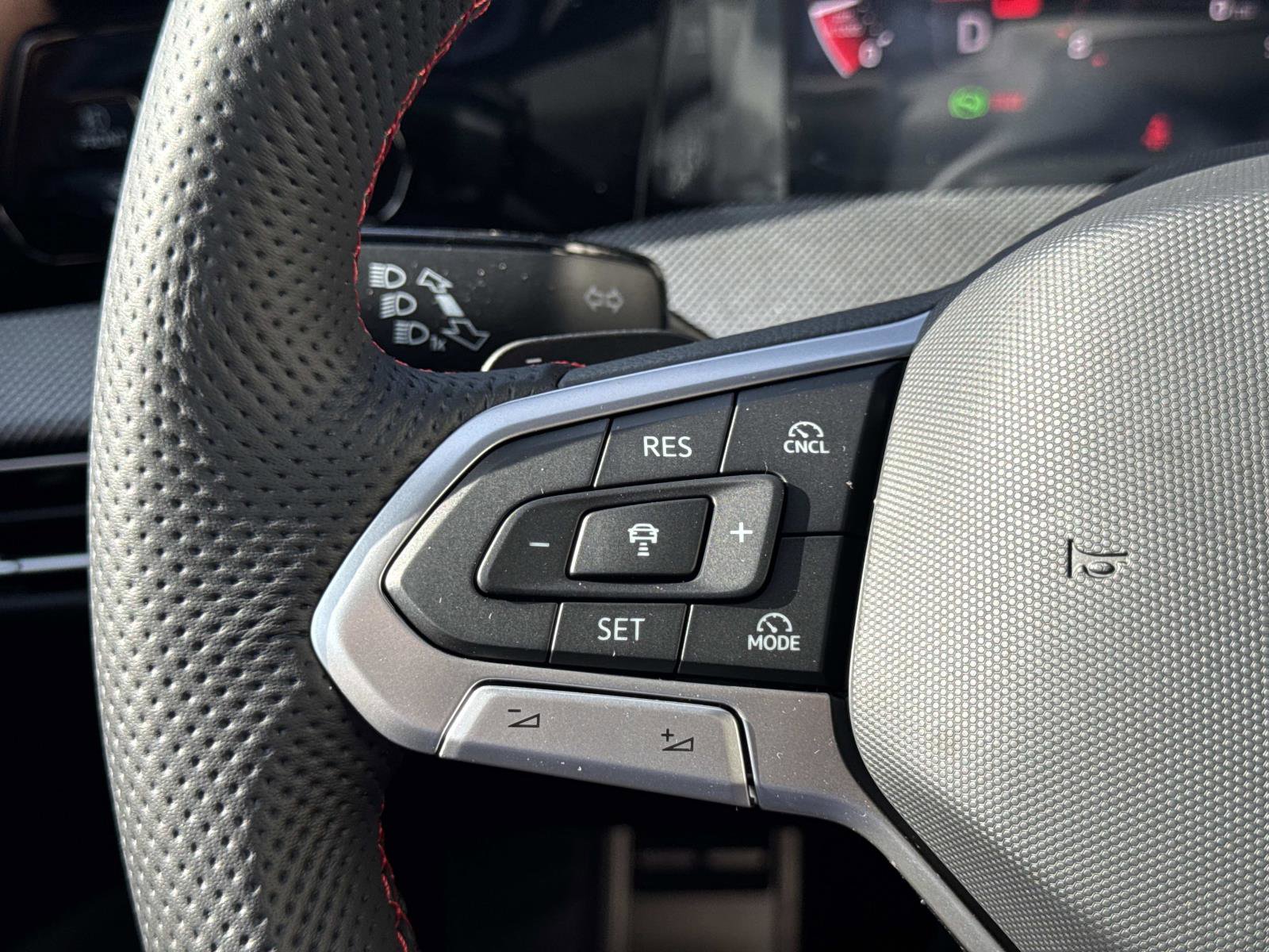 New 2026 Volkswagen GTI SE image 18