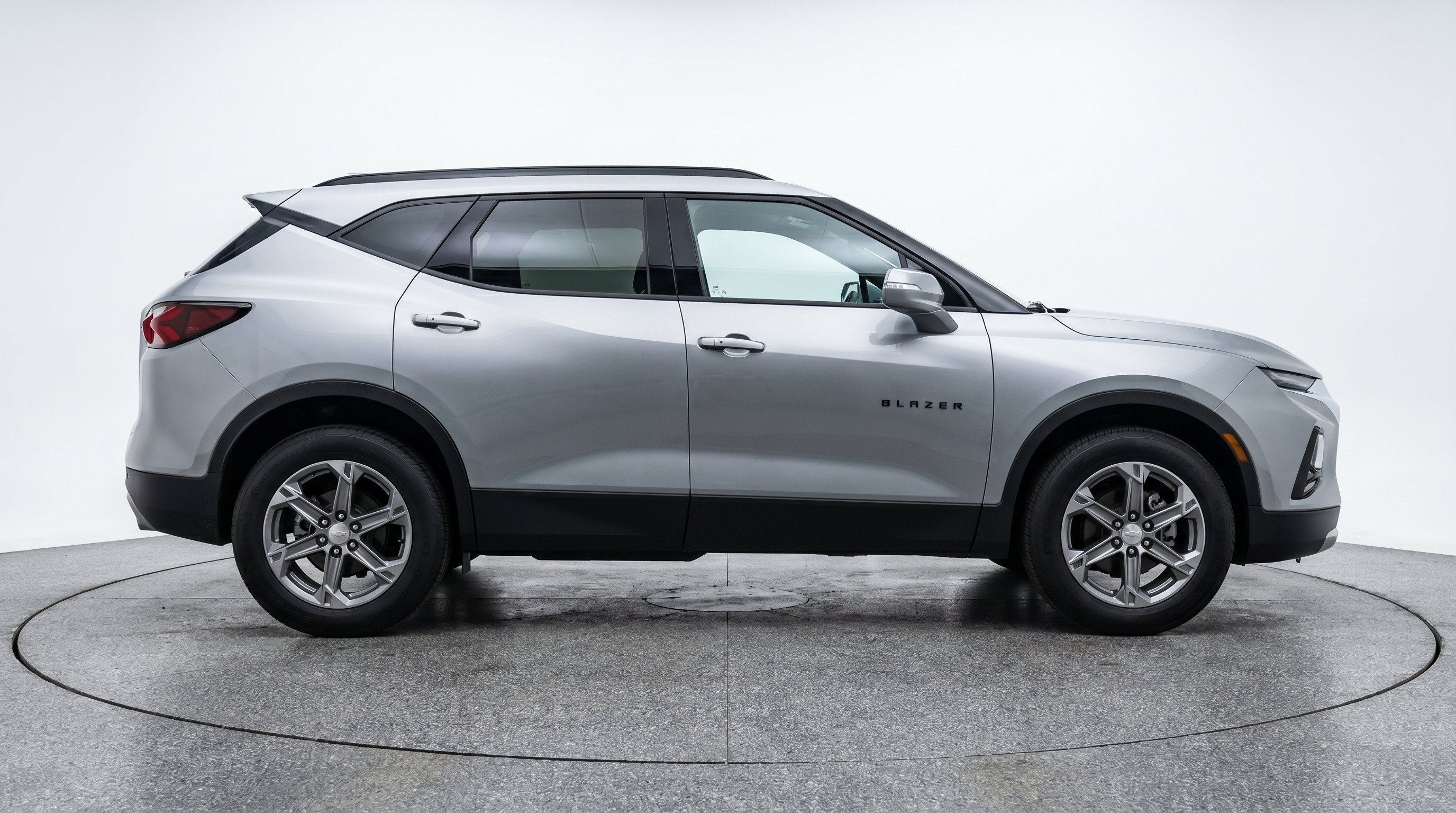 Used 2025 Chevrolet Blazer LT FWD image 11