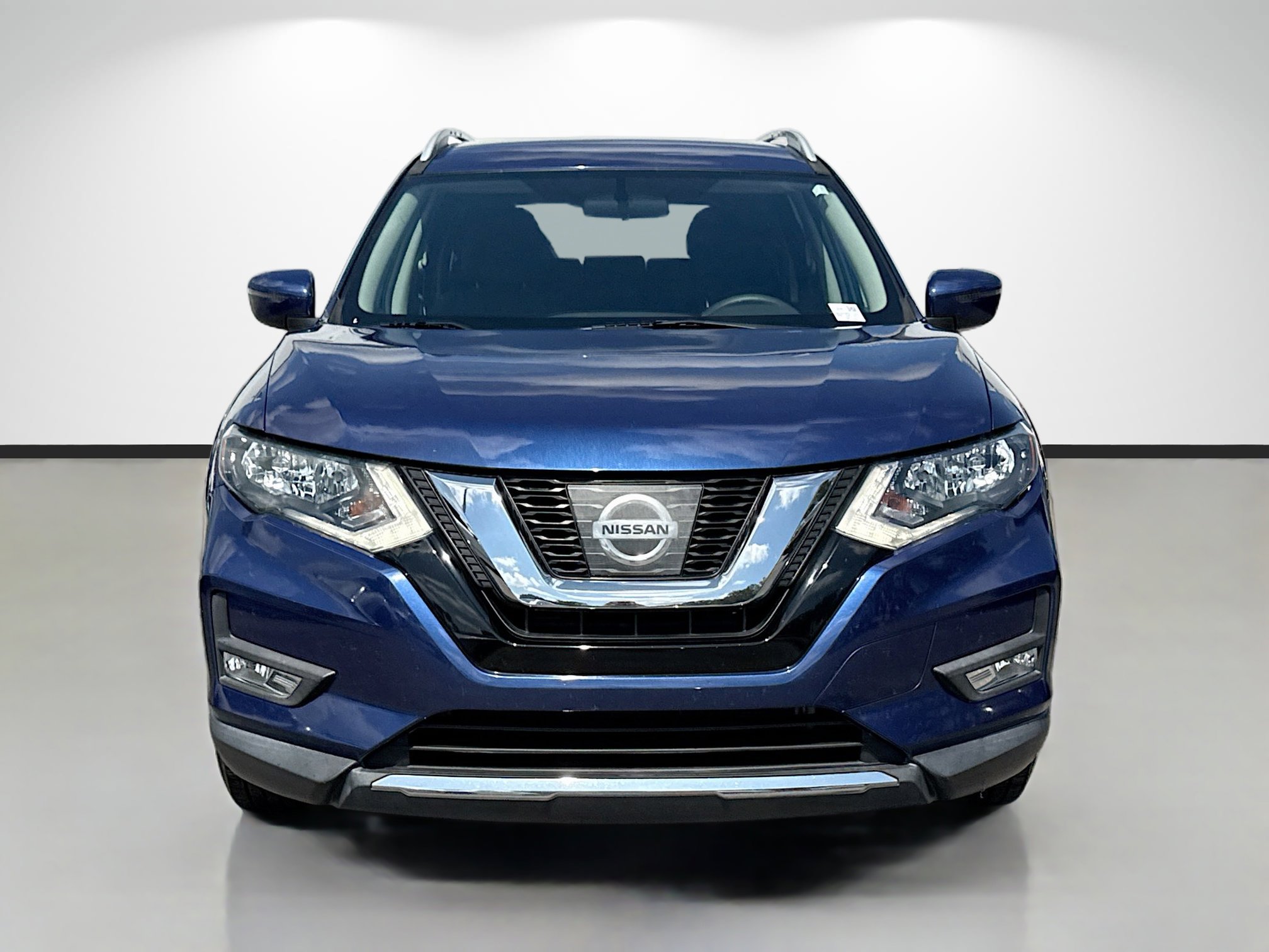 Used 2017 Nissan Rogue SV FWD image 8
