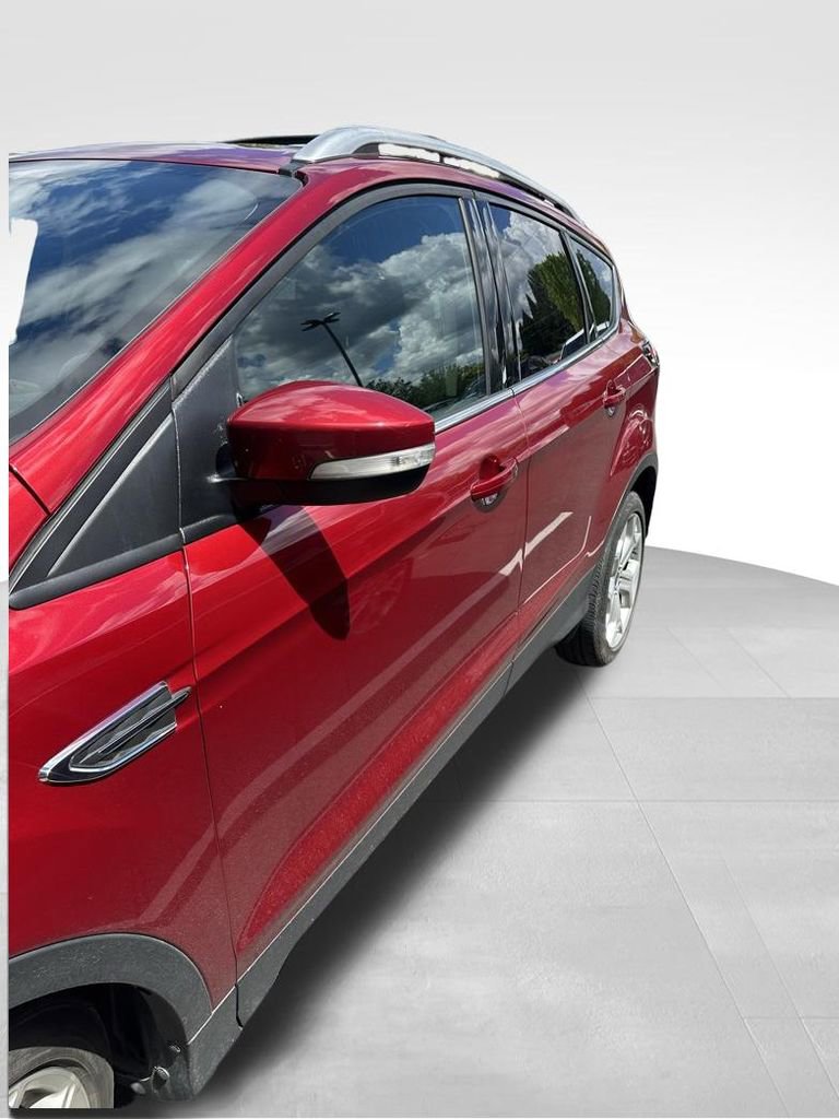 Used 2019 Ford Escape Titanium AWD/4WD image 10