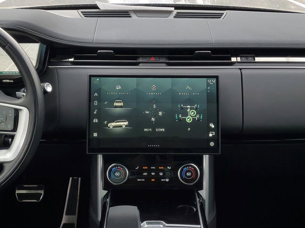 Used 2023 Land Rover Range Rover SE image 25