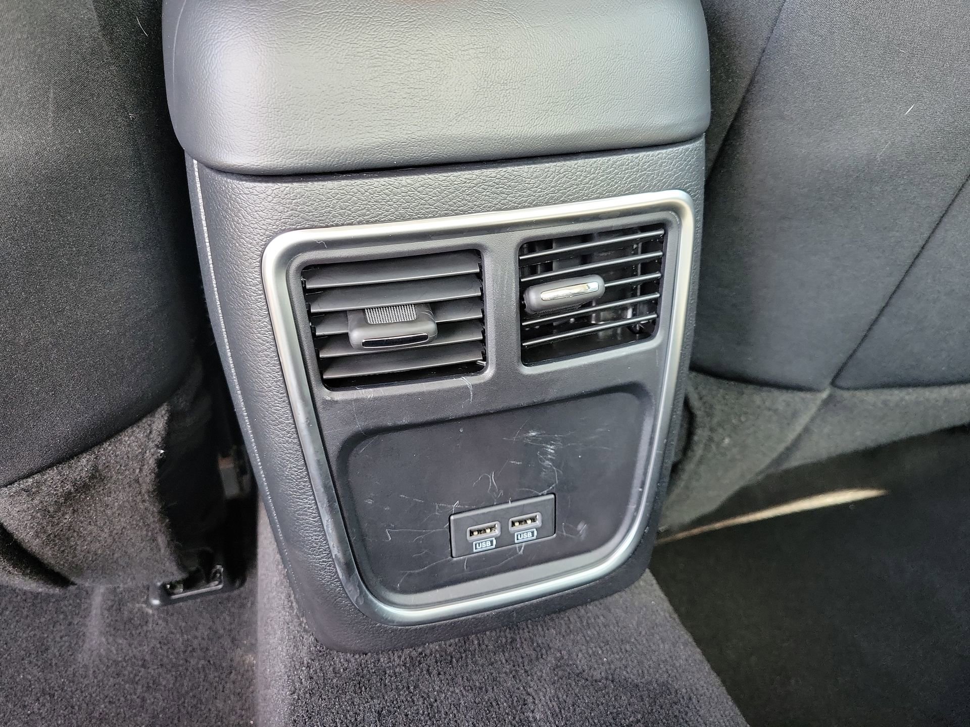 Used 2020 Chrysler 300 Touring w/ Sport Appearance Package RWD image 17
