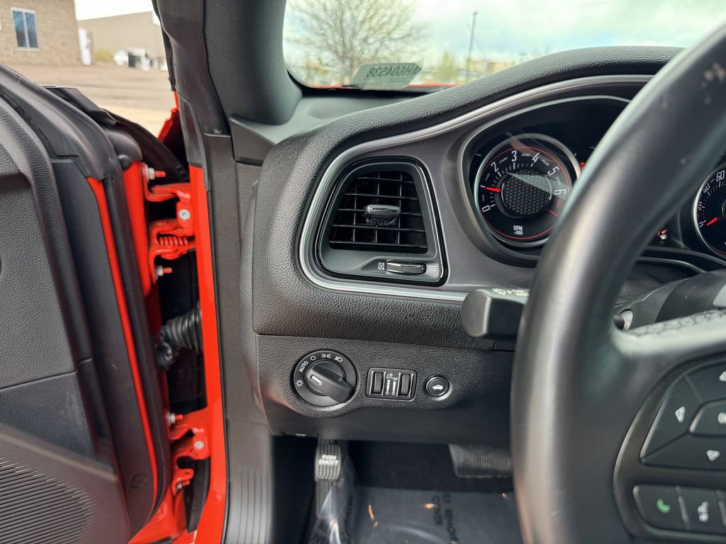 Used 2021 Dodge Challenger SXT RWD image 13