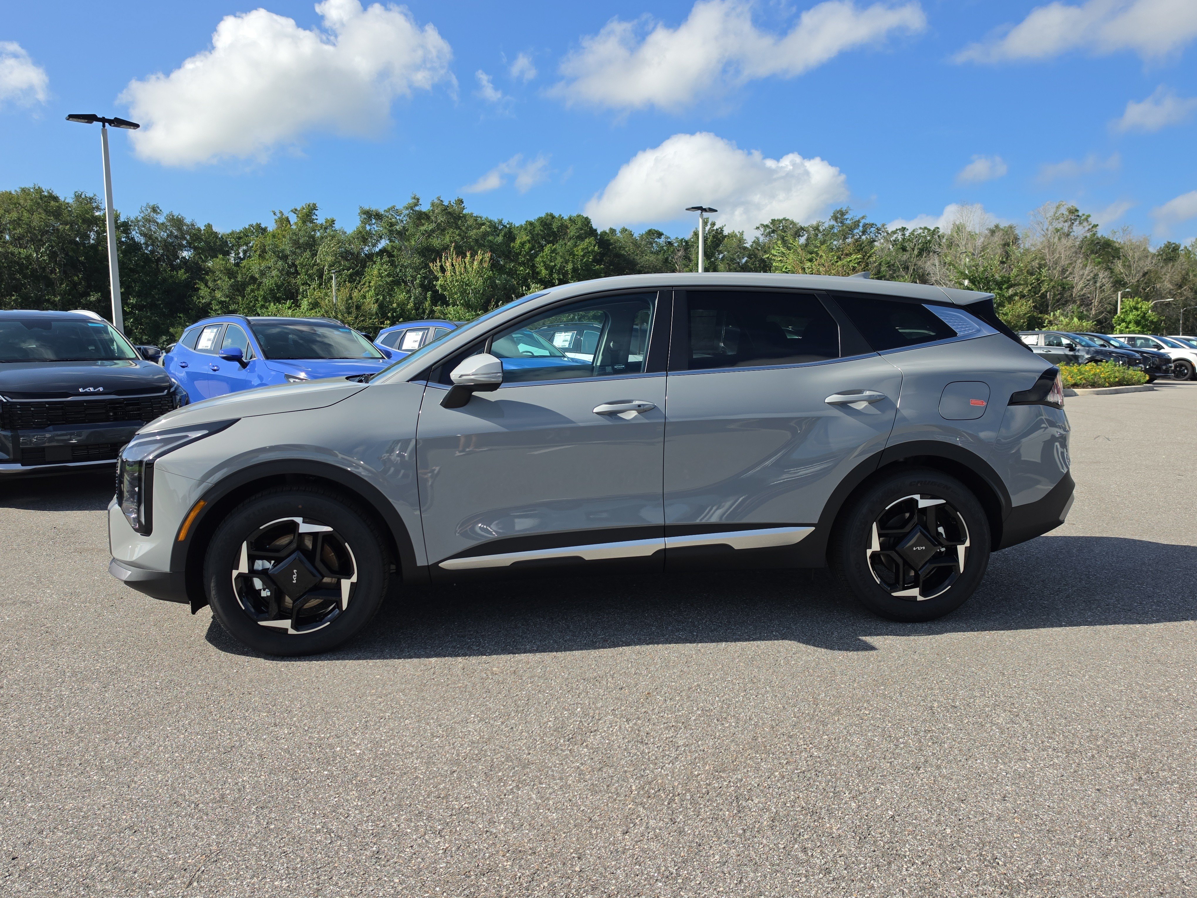 New 2027 Kia Sportage EX FWD image 5
