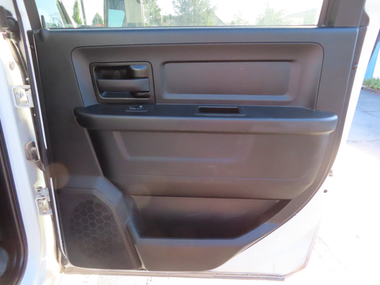 Used 2024 RAM 2500 Tradesman w/ Chrome Appearance Group image 32
