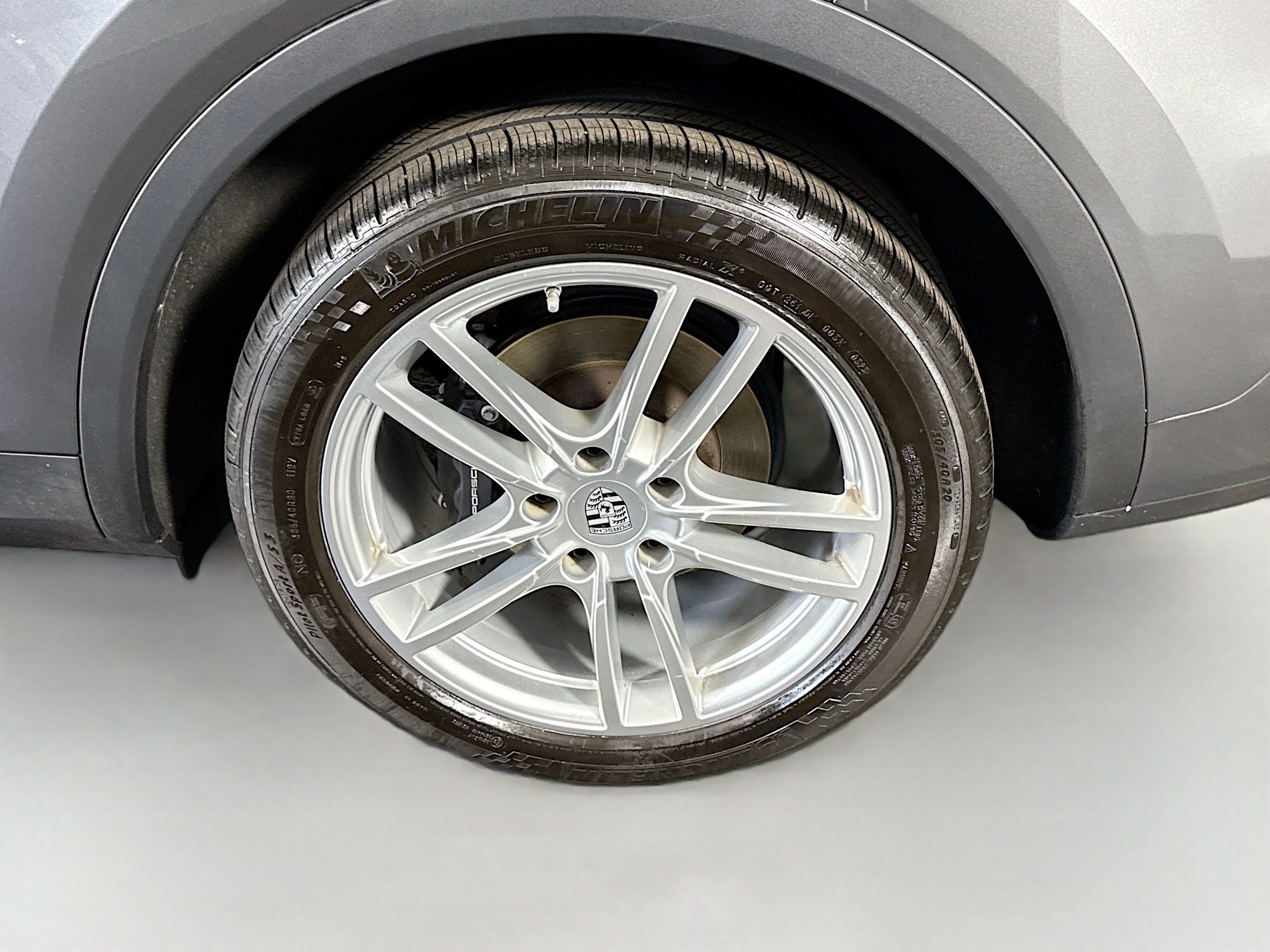 Used 2023 Porsche Cayenne AWD/4WD image 36