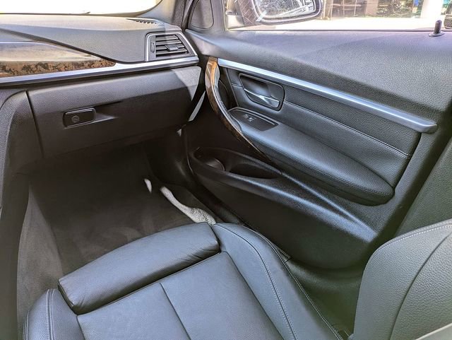 Used 2016 BMW 328i Sedan RWD image 15