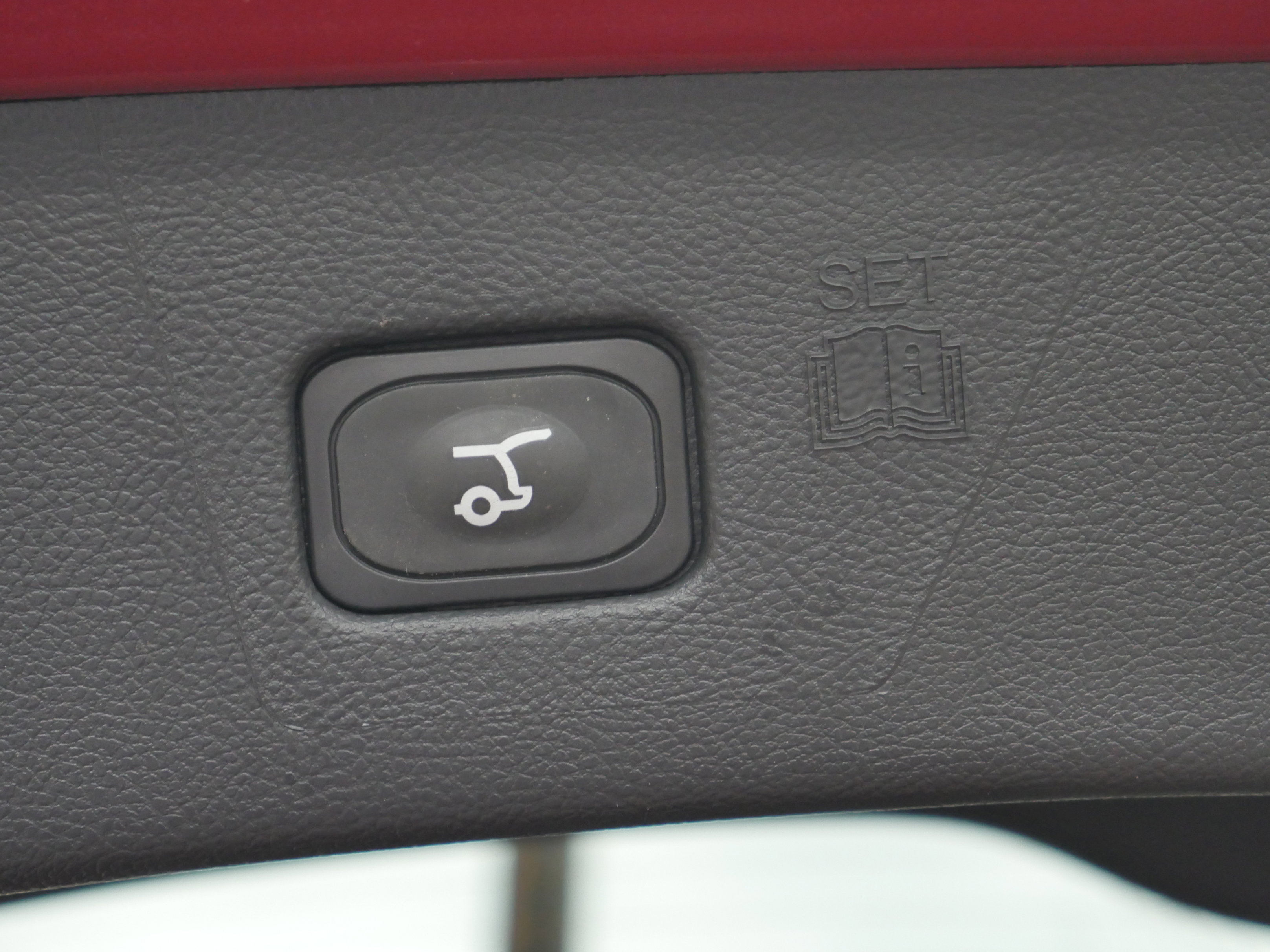 Certified 2024 Ford Edge SEL w/ Convenience Package image 27