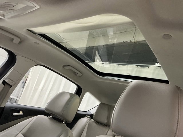 Used 2016 Ford C-MAX Energi SEL w/ Equipment Group 302A image 15