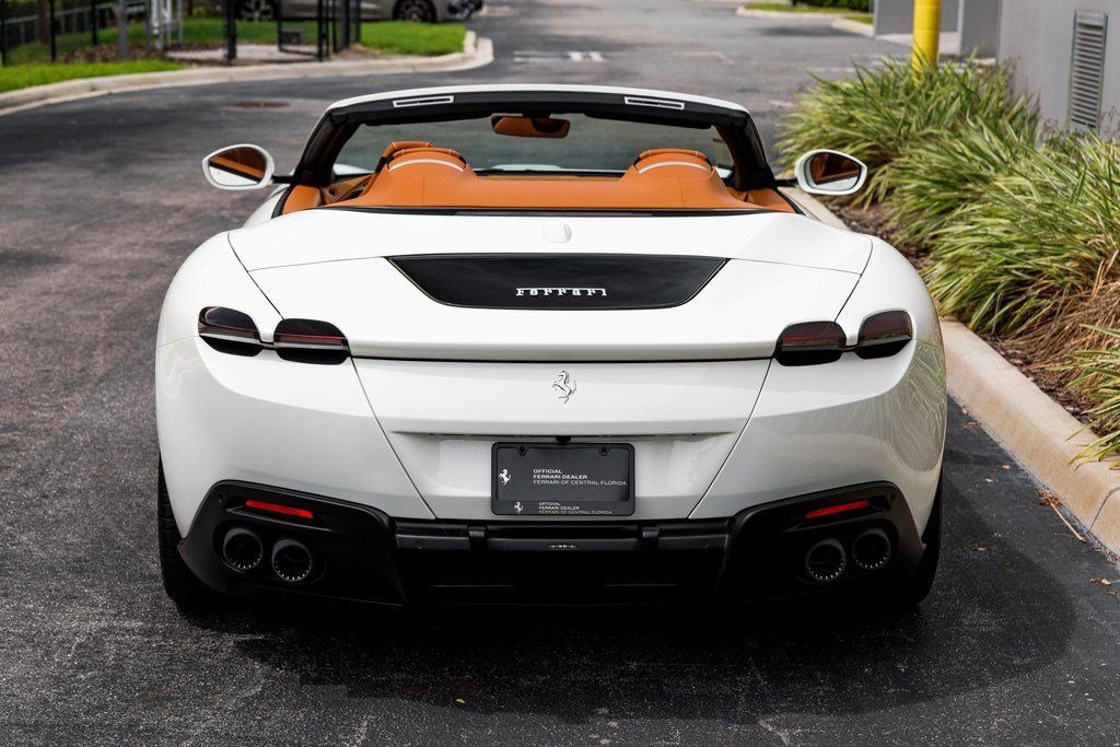 Used 2025 Ferrari Roma Spider image 4
