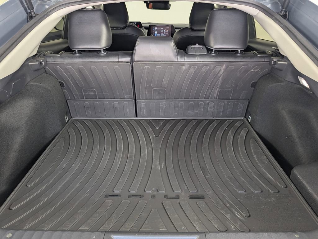 Used 2025 Toyota Prius XLE FWD image 28