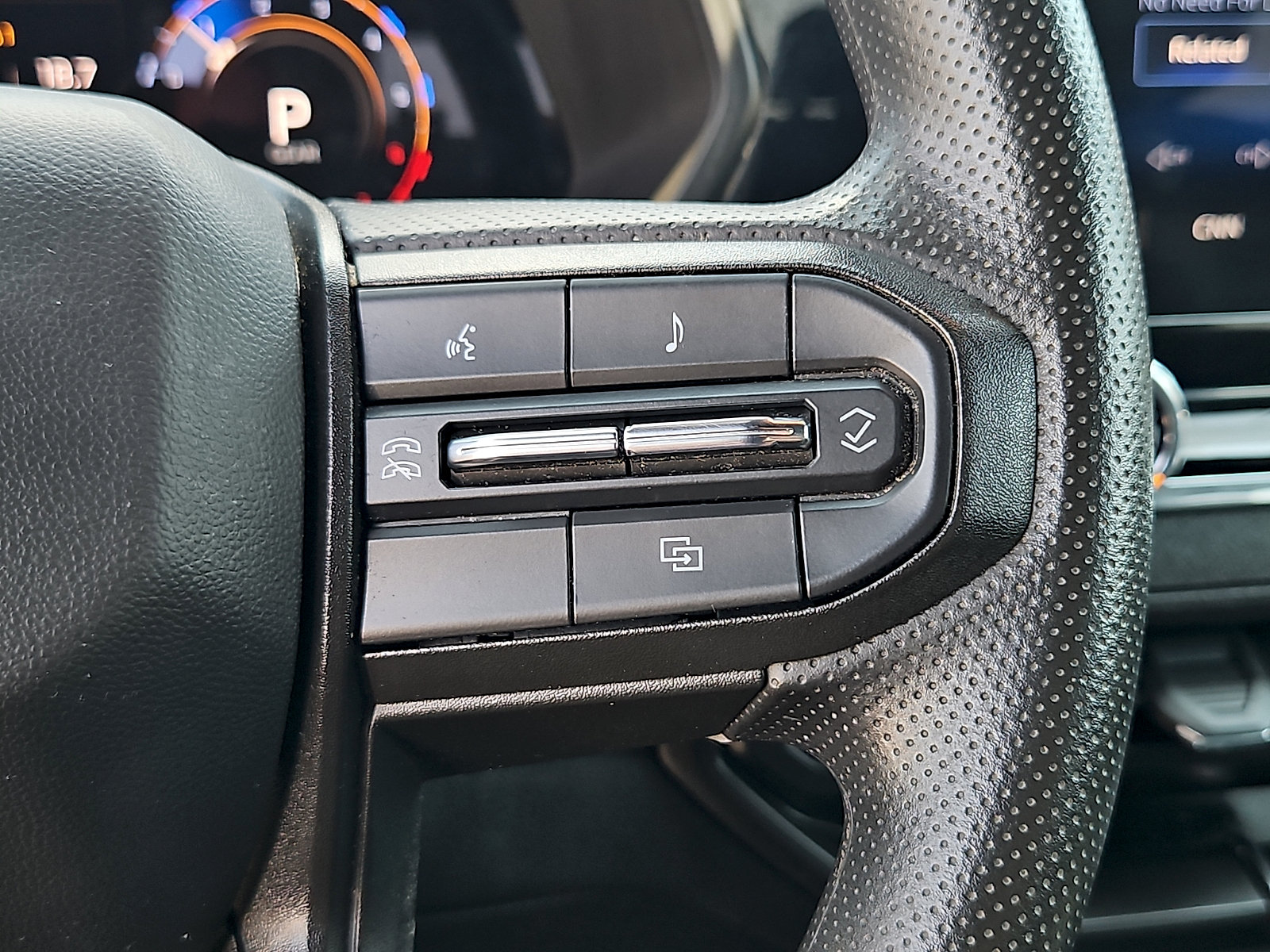 Used 2024 Chevrolet Colorado Trail Boss AWD/4WD image 22