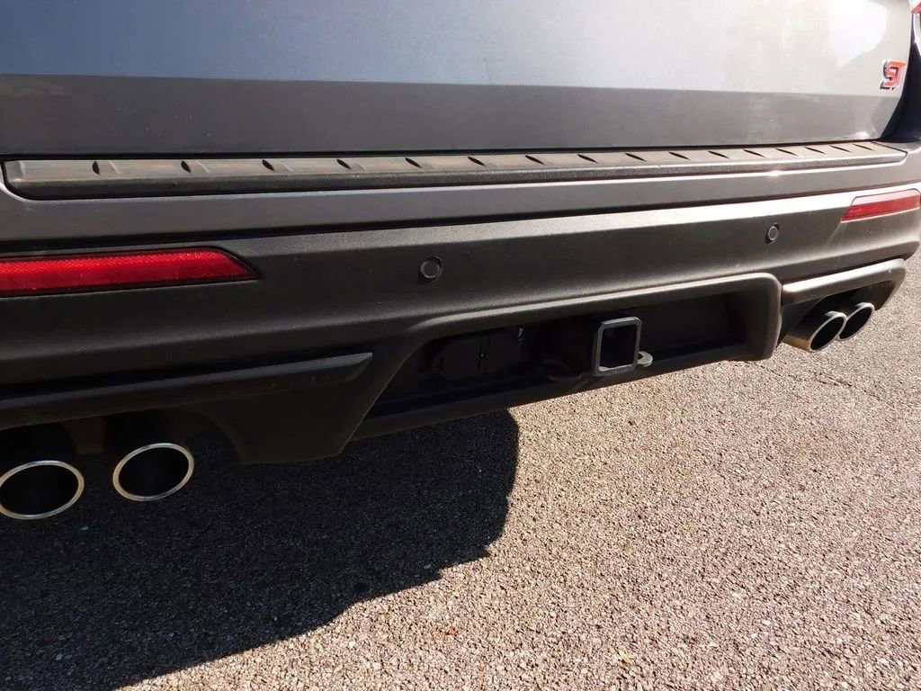 Used 2022 Ford Explorer ST w/ Equipment Group 401A image 6