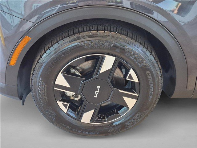 Used 2026 Kia Sportage LX FWD image 28