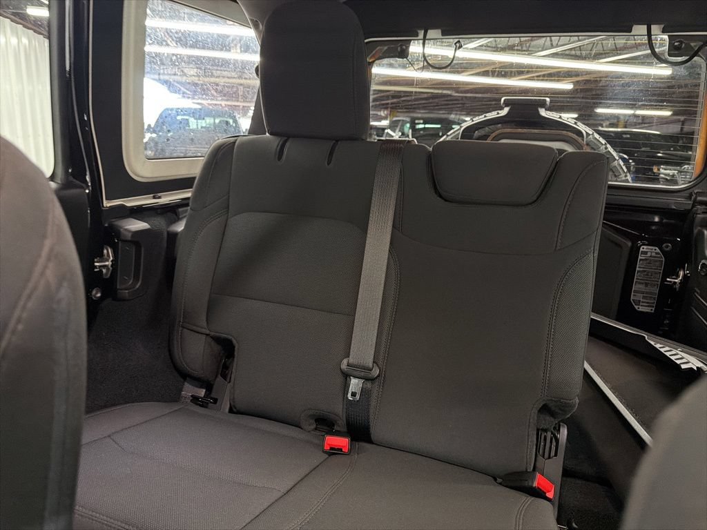Used 2023 Jeep Wrangler Unlimited Sport AWD/4WD image 19