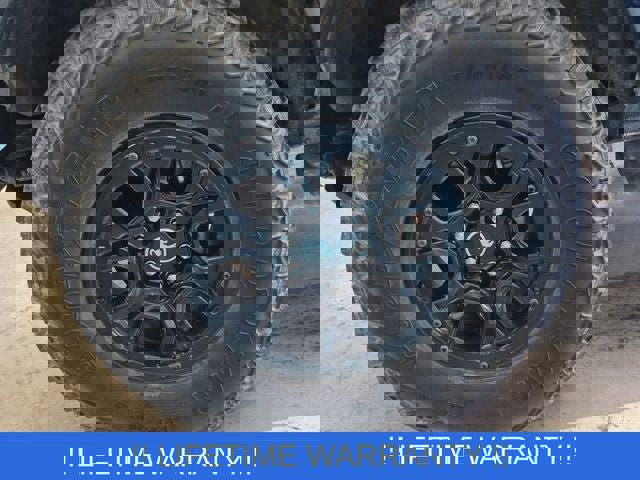 Used 2022 Ford Bronco Wildtrak image 11