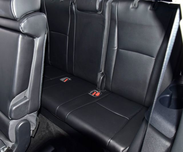 Used 2022 Toyota Highlander XLE image 17