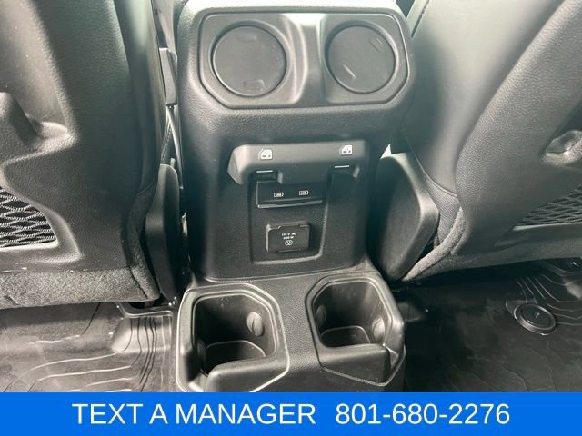 Used 2025 Jeep Gladiator Rubicon AWD/4WD image 36