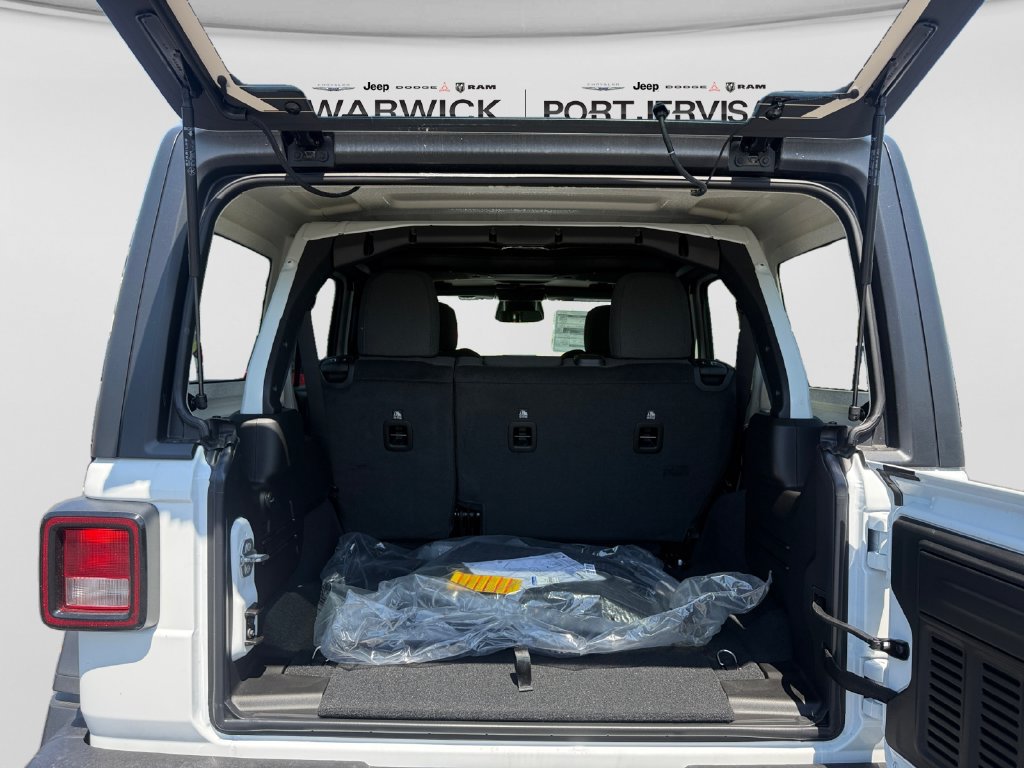 New 2026 Jeep Wrangler Unlimited Sport AWD/4WD image 18