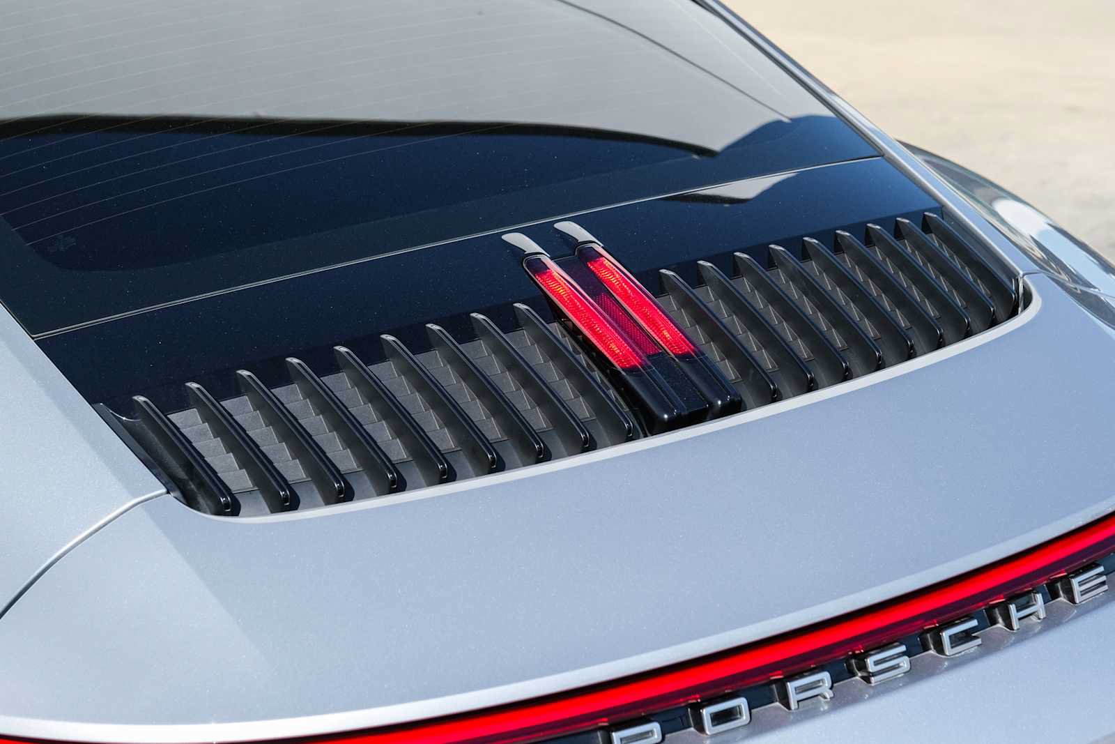 Used 2020 Porsche 911 Carrera RWD image 14