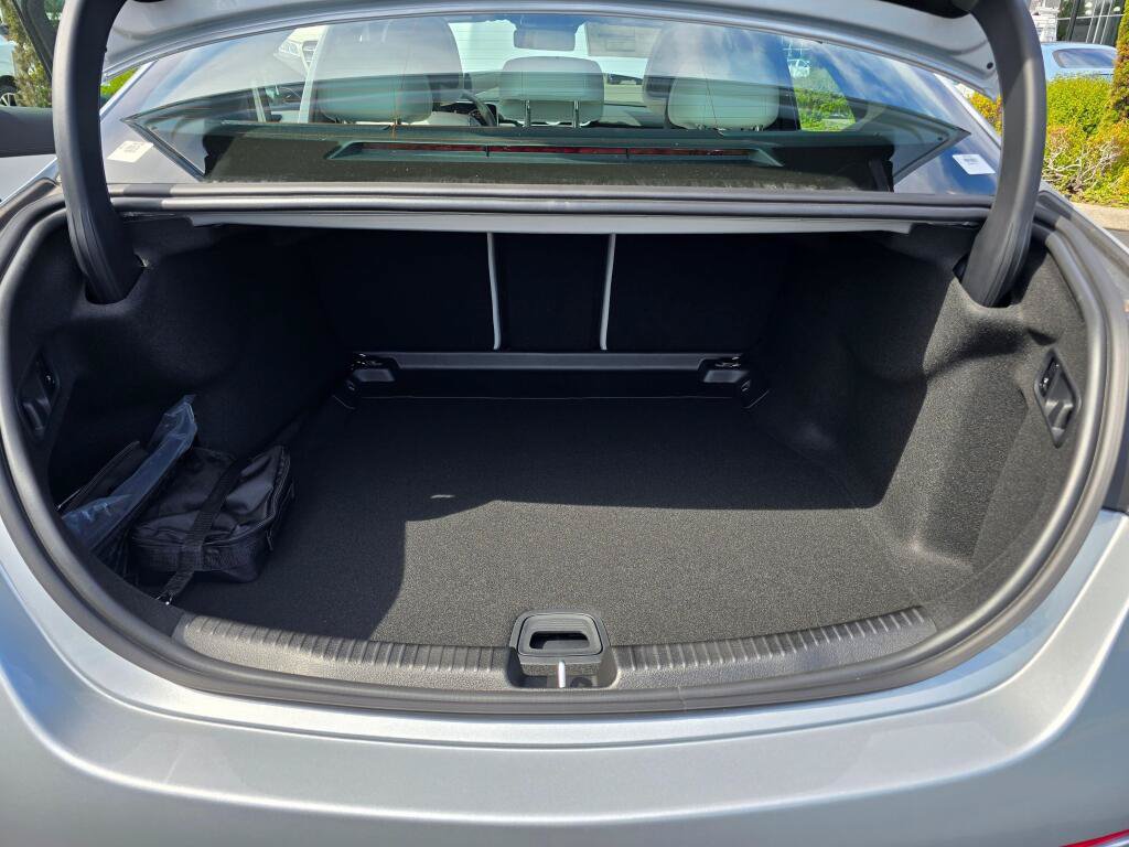 New 2026 Mercedes-Benz C 300 4MATIC Sedan image 11