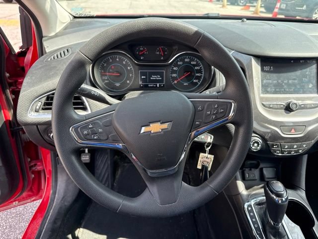 Used 2017 Chevrolet Cruze LT FWD image 21