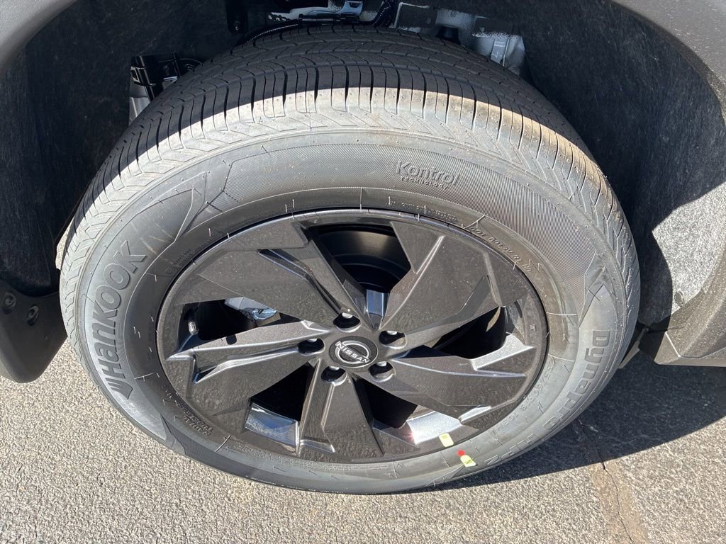 New 2026 Nissan Rogue SV w/ Cold Weather Package AWD/4WD image 22