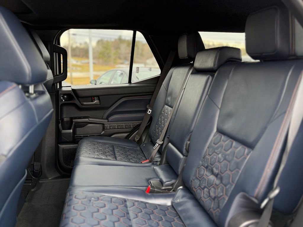 Used 2026 Toyota 4Runner Platinum image 7