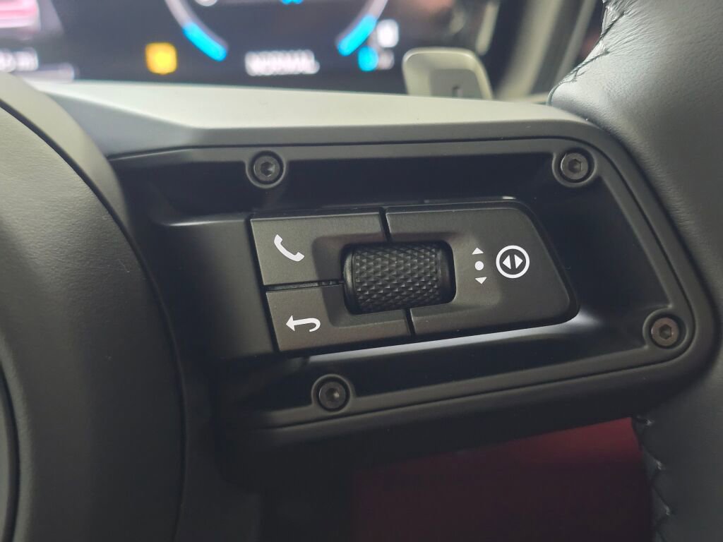 New 2026 Porsche Cayenne GTS image 47