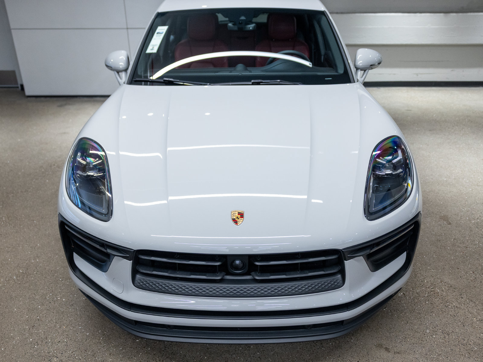 Certified 2026 Porsche Macan AWD/4WD image 13
