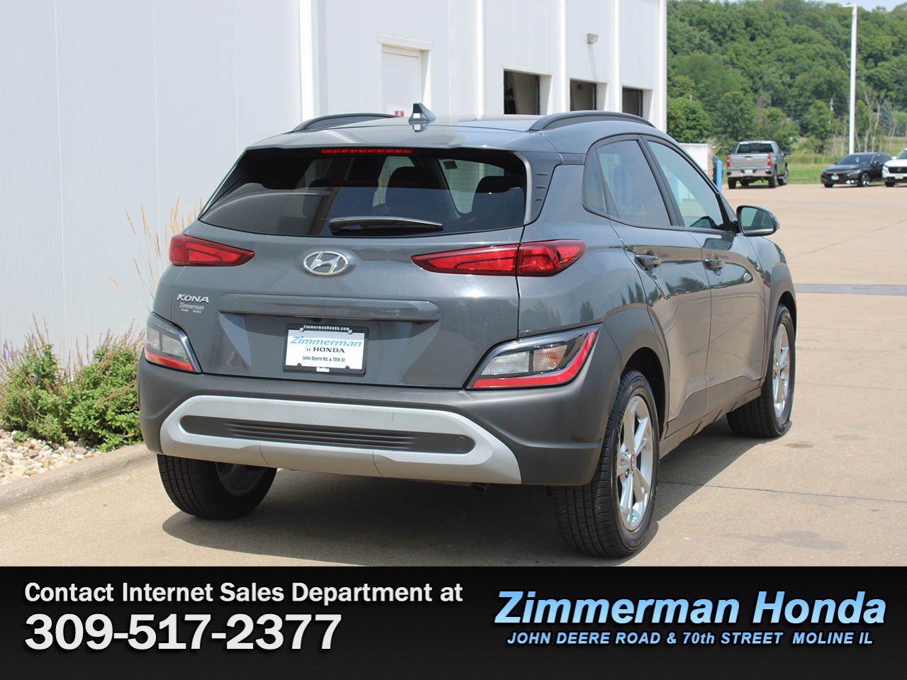 Used 2023 Hyundai Kona SEL w/ Cargo Package FWD image 2