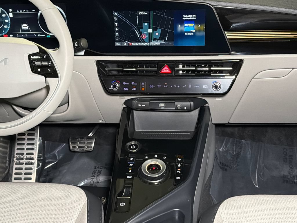 Certified 2023 Kia Niro Wave FWD image 20