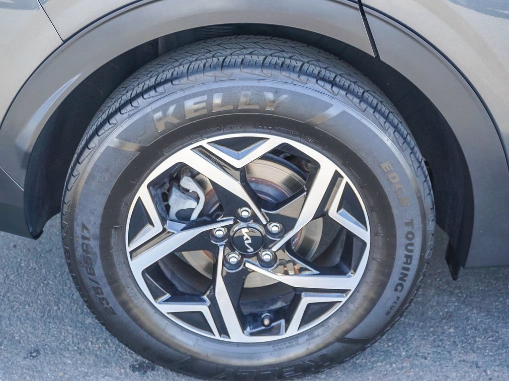 Certified 2023 Kia Sportage LX FWD image 9
