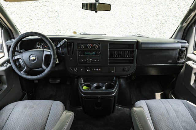 Used 2015 Chevrolet Express 2500 LT w/ LT Preferred Equipment Group RWD image 20