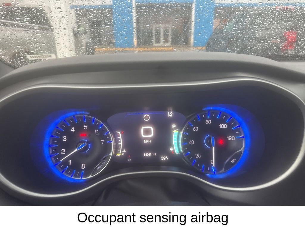 Used 2025 Chrysler Pacifica Select FWD image 26