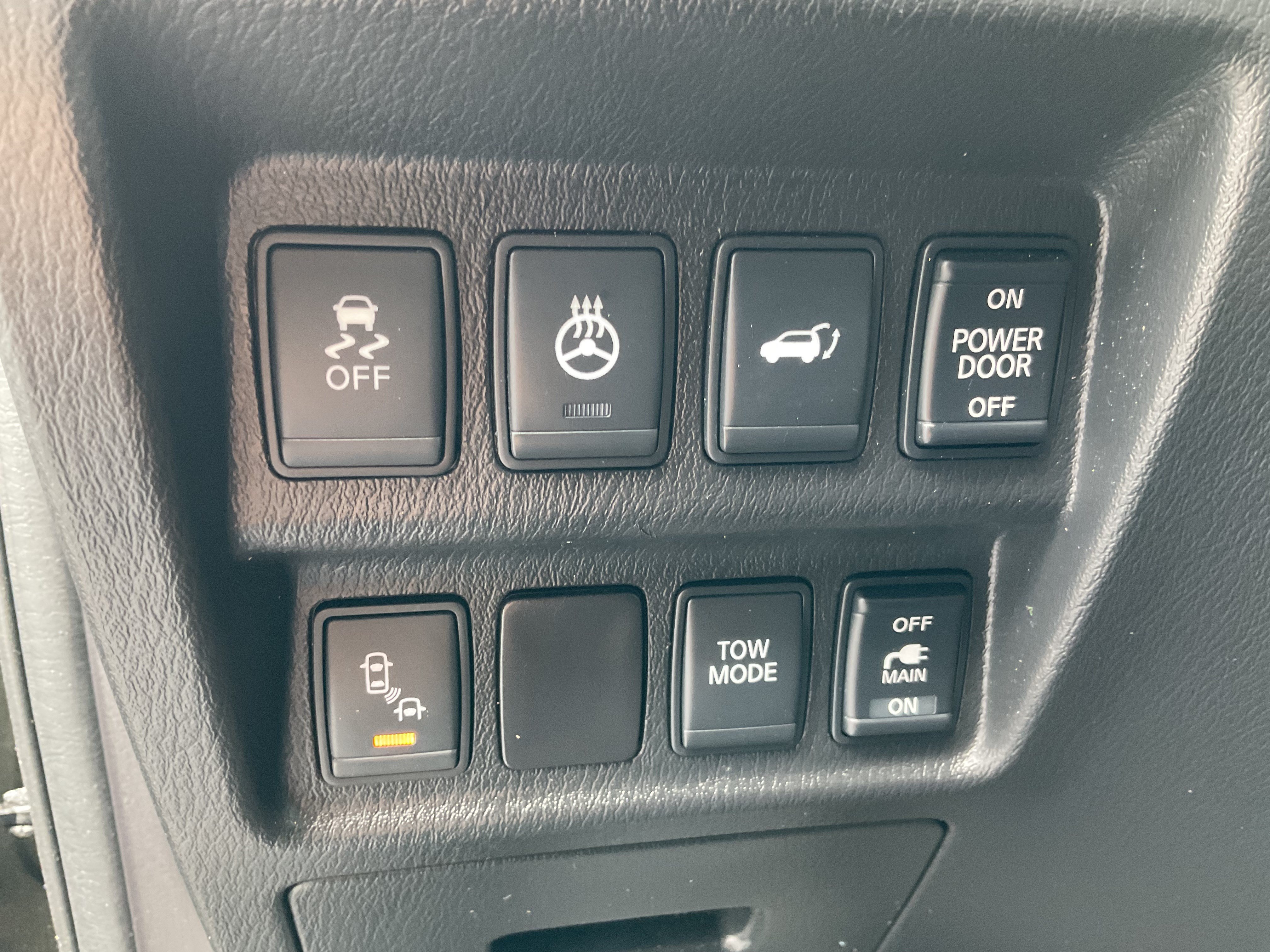 Used 2015 Nissan Pathfinder Platinum FWD image 30