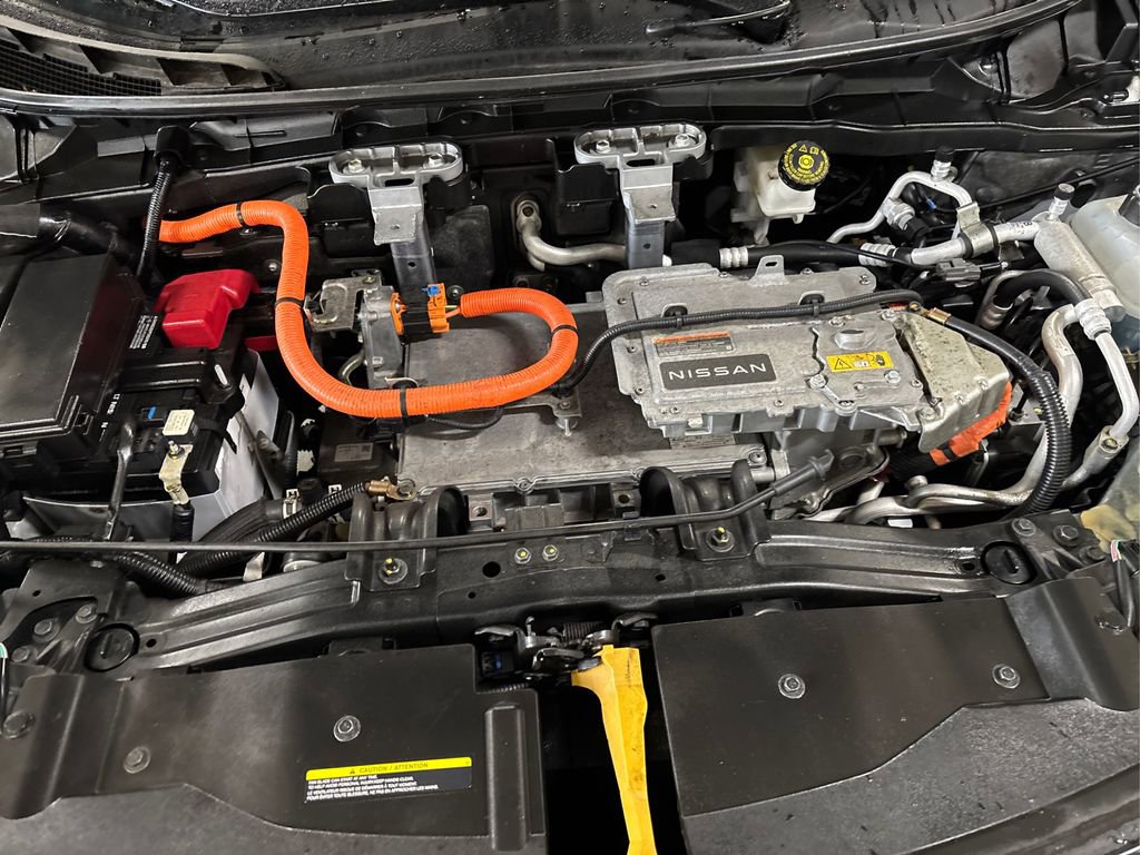 Used 2023 Nissan Ariya FWD image 13